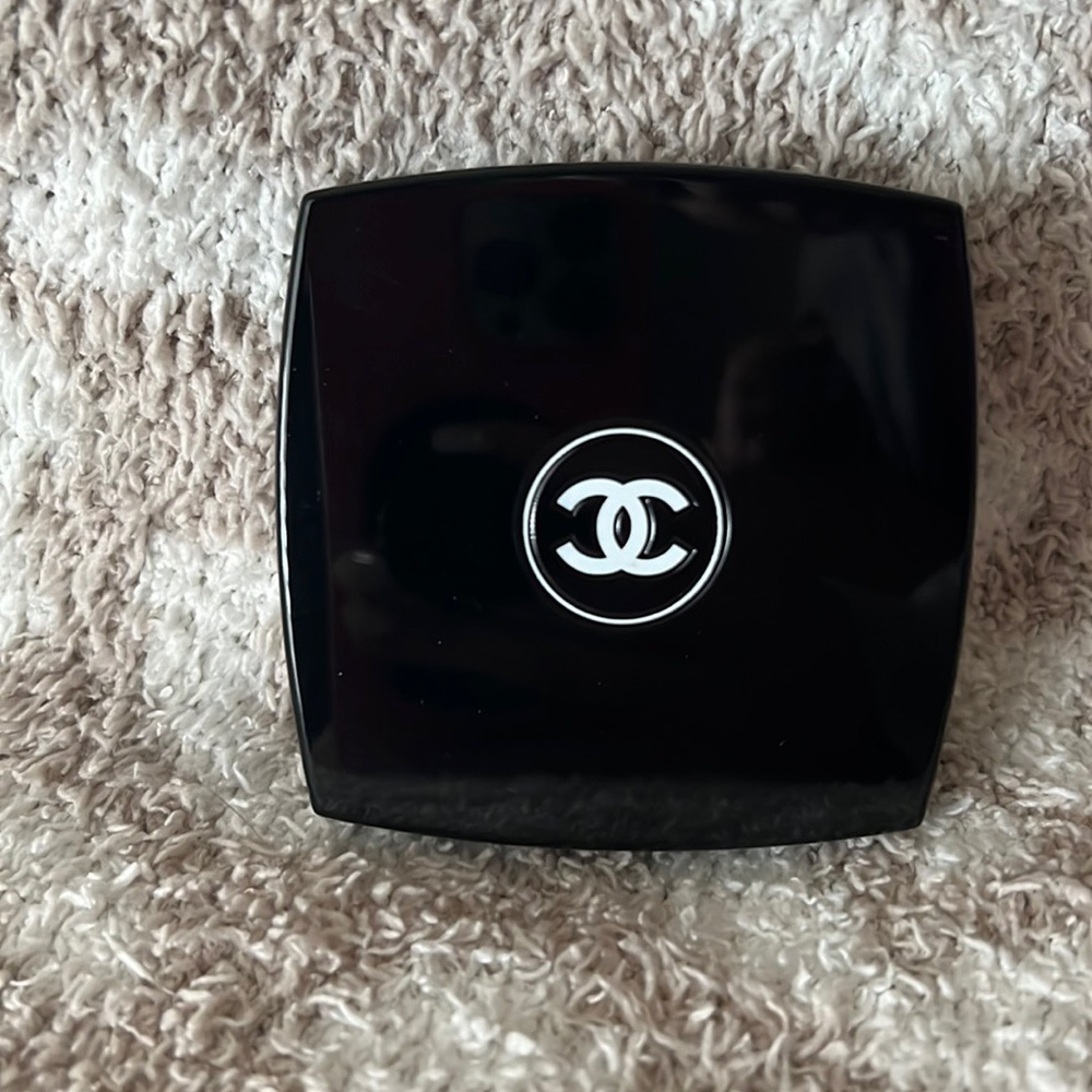 Chanel Les 4 Ombres Tisse Rivoli